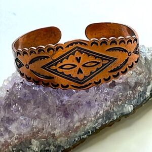 Vintage Bell Trading Post Harvey Era Crossed Arrows 6" Southwestern Copper Cuff